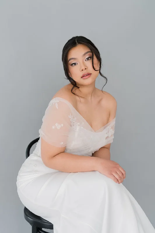 ADRIENNE Off the Rack Wedding Dress