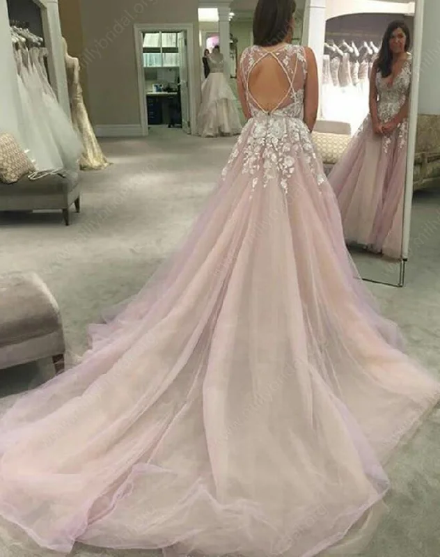 Popular Tulle V-neck Neckline Wedding Dresses With Flowers WD038