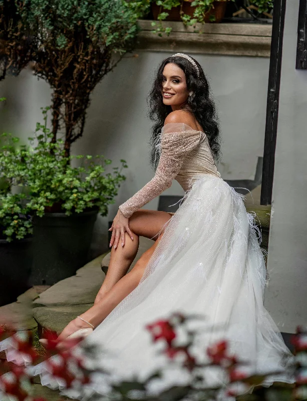 Short wedding dress with detachable train