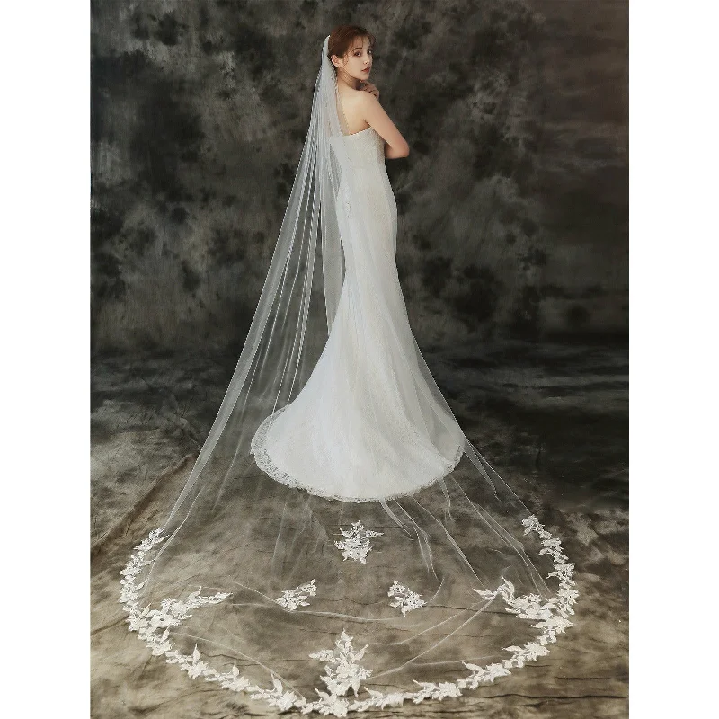 Chic Single Layer Floral Lace  Cathedral Veil